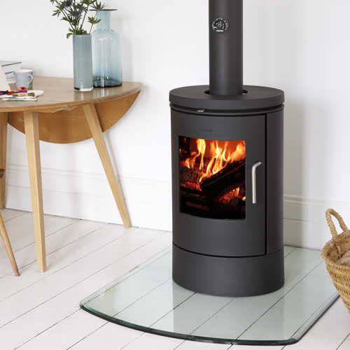 Morso 6140 wood burning stove in a furnished room