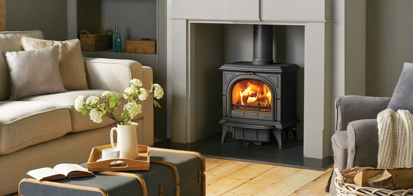 Stovax Huntingdon 30 wood burning stove in a furnished room